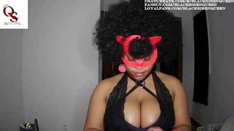 Snapshot of blacksirenqueen chatting on February 2025 05:12:02 AM Queen Siren online show from February 2025 05:12:02 AM