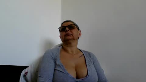 Black Widow online show from April 2026 01:43:02 PM