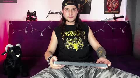 Snapshot of blackwolf_6 chatting on December 2024 06:05:02 PM Dave online show from December 2024 06:05:02 PM