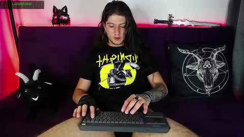 Snapshot of blackwolf_6 chatting on February 2025 02:56:01 AM Dave online show from February 2025 02:56:01 AM