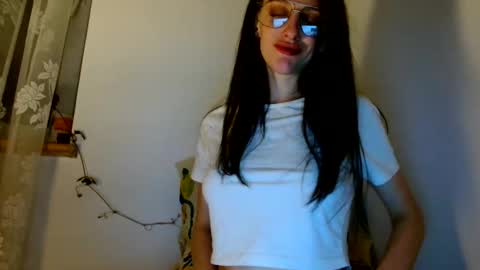 Snapshot of blacky_berry chatting on May 2026 10:49:02 PM Ivy online show from May 2026 10:49:02 PM
