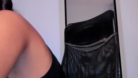 Snapshot of blackywhiite chatting on November 2025 05:18:02 AM GRACE online show from November 2025 05:18:02 AM