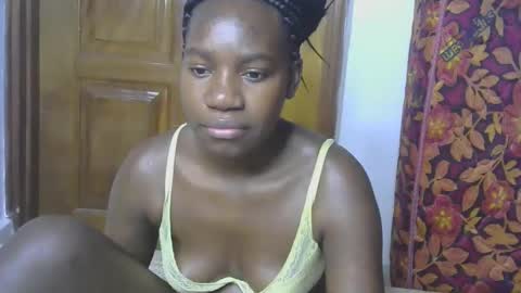 Snapshot of blahkbeauty chatting on October 2025 02:23:02 AM VIVIAN online show from October 2025 02:23:02 AM