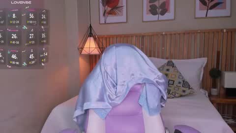 Snapshot of blaiir_moon chatting on November 2025 10:42:02 PM blaiir_moon online show from November 2025 10:42:02 PM