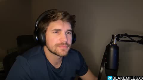 Snapshot of blakemiles2 chatting on December 2025 03:35:01 AM Blake Miles online show from December 2025 03:35:01 AM