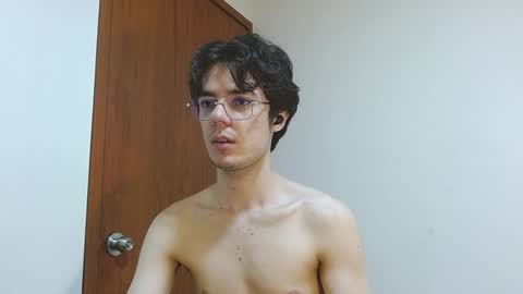 Snapshot of blakeshatter chatting on December 2024 05:14:02 AM blakeshatter online show from December 2024 05:14:02 AM