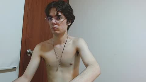 Snapshot of blakeshatter chatting on January 2025 07:38:01 AM blakeshatter online show from January 2025 07:38:01 AM