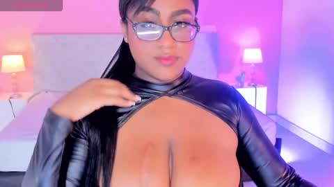 Blak Miller Gilson online show from October 2025 10:28:02 PM