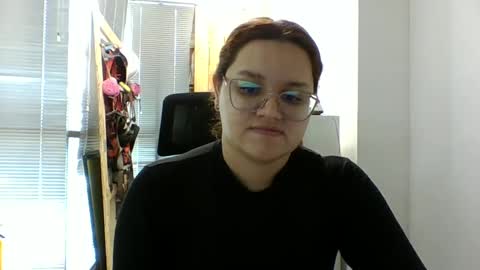 Lary online show from September 2025 05:25:02 PM