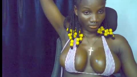 Snapshot of blaq_melanin chatting on June 2026 05:48:01 PM nikky00 online show from June 2026 05:48:01 PM