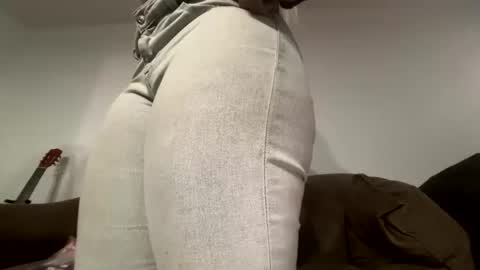 blasiangyal online show from February 2026 06:59:02 PM