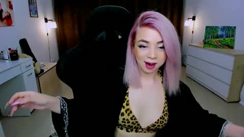 Snapshot of blinkofeyess chatting on December 2024 04:42:02 AM Nicole online show from December 2024 04:42:02 AM