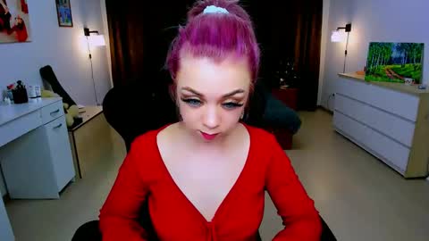 Snapshot of blinkofeyess chatting on December 2024 11:59:01 AM Nicole online show from December 2024 11:59:01 AM