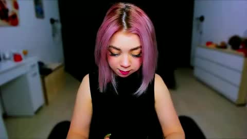 Snapshot of blinkofeyess chatting on January 2025 06:31:02 AM Nicole online show from January 2025 06:31:02 AM