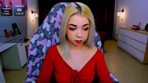 Snapshot of blinkofeyess chatting on March 2025 03:40:01 AM Nicole online show from March 2025 03:40:01 AM