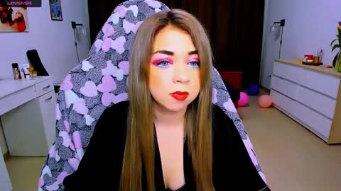 Snapshot of blinkofeyess chatting on March 2025 03:12:02 AM Nicole online show from March 2025 03:12:02 AM