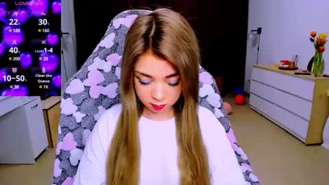 Snapshot of blinkofeyess chatting on March 2025 12:39:02 PM Nicole online show from March 2025 12:39:02 PM