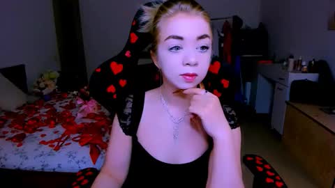 Snapshot of blinkofeyess chatting on February 2026 04:31:01 AM Nicole online show from February 2026 04:31:01 AM