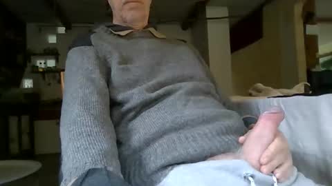 Snapshot of blomkuk chatting on October 2025 08:27:02 AM blomkuk online show from October 2025 08:27:02 AM