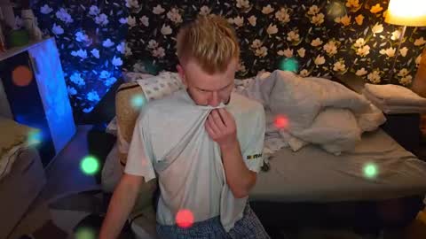 blond_boy69 online show from May 2026 11:02:02 PM