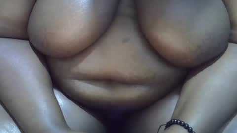 Snapshot of blonde202 chatting on December 2024 04:14:01 AM Abbygael online show from December 2024 04:14:01 AM