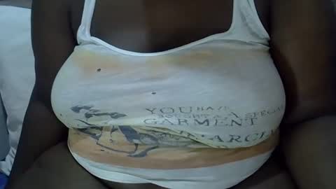 Snapshot of blonde202 chatting on October 2025 12:55:01 AM Abbygael online show from October 2025 12:55:01 AM