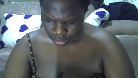 Snapshot of blonde202 chatting on November 2025 04:04:01 AM Abbygael online show from November 2025 04:04:01 AM