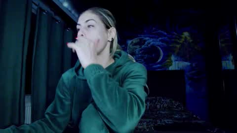 blonde4pasion online show from November 2025 05:26:01 PM