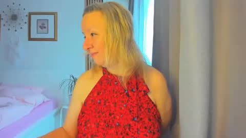 Nicole online show from January 2025 11:54:02 AM