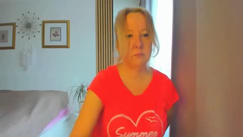 Nicole online show from March 2025 09:53:01 AM