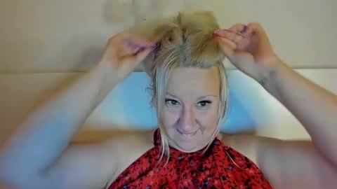 Nicole online show from September 2025 03:10:01 AM