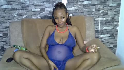 Snapshot of blonde_creamy chatting on June 2026 07:16:02 PM blonde_creamy online show from June 2026 07:16:02 PM