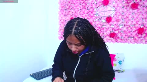 Snapshot of blonde_squirt_ chatting on January 2025 11:48:01 AM blonde_squirt_ online show from January 2025 11:48:01 AM