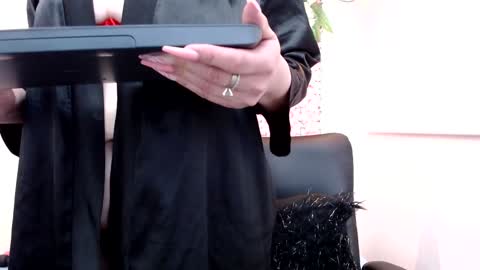 Snapshot of blonde_squirt_ chatting on February 2025 07:30:02 AM blonde_squirt_ online show from February 2025 07:30:02 AM