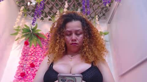 Snapshot of blonde_squirt_ chatting on February 2026 10:28:02 PM blonde_squirt_ online show from February 2026 10:28:02 PM