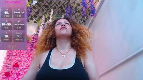 Snapshot of blonde_squirt_ chatting on March 2026 01:18:01 PM blonde_squirt_ online show from March 2026 01:18:01 PM