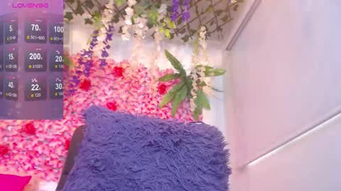 Snapshot of blonde_squirt_ chatting on March 2026 03:06:01 PM blonde_squirt_ online show from March 2026 03:06:01 PM