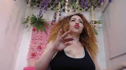 Snapshot of blonde_squirt_ chatting on April 2026 12:55:01 PM blonde_squirt_ online show from April 2026 12:55:01 PM