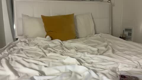 blondebunny999 online show from May 2026 12:37:01 AM