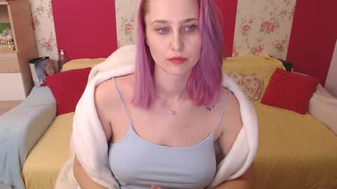 Snapshot of blondenatasha chatting on March 2025 05:13:01 PM Natasha online show from March 2025 05:13:01 PM