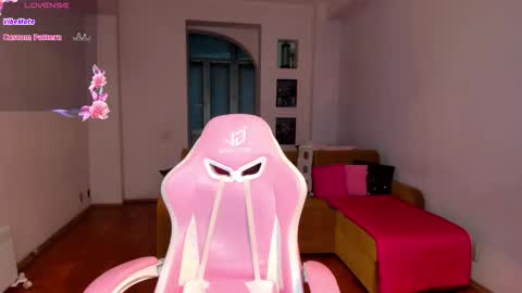 Snapshot of blondesoulmate chatting on October 2025 04:47:01 AM Elisa online show from October 2025 04:47:01 AM