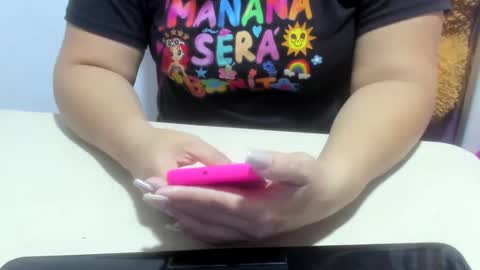 Snapshot of blondie_seex chatting on November 2025 12:37:02 PM Blondie online show from November 2025 12:37:02 PM