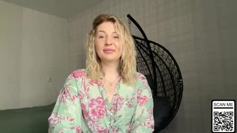 blondie_xoxoxo online show from April 2026 09:48:02 AM