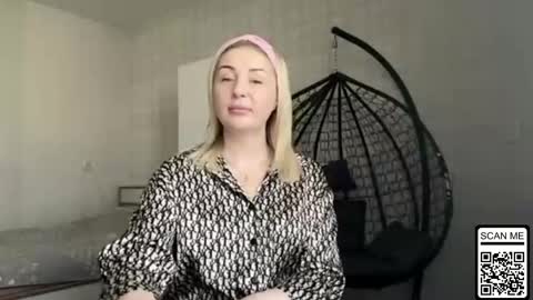 blondie_xoxoxo online show from May 2026 06:54:01 AM