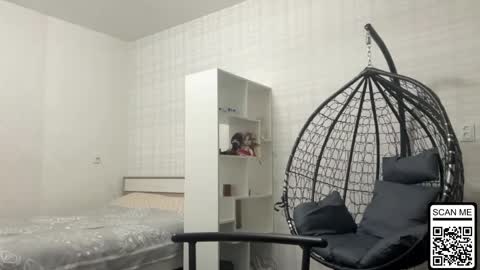 blondie_xoxoxo online show from May 2026 07:33:01 PM