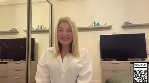 blondie_xoxoxo online show from May 2026 03:41:01 PM