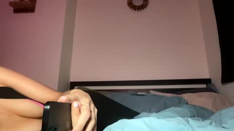 Snapshot of blondiebabbby420 chatting on December 2024 11:19:02 PM blondiebabbby420 online show from December 2024 11:19:02 PM