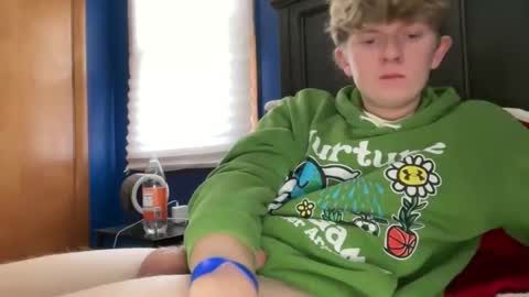 Snapshot of blondiedicks1 chatting on November 2025 07:18:02 PM blondiedicks1 online show from November 2025 07:18:02 PM