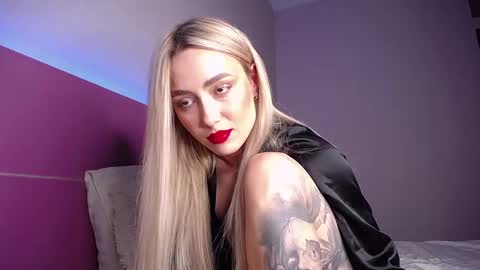 Snapshot of blondirix chatting on December 2024 09:15:01 PM Anna online show from December 2024 09:15:01 PM