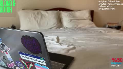 Snapshot of blondultra chatting on February 2026 09:13:01 PM blondultra online show from February 2026 09:13:01 PM